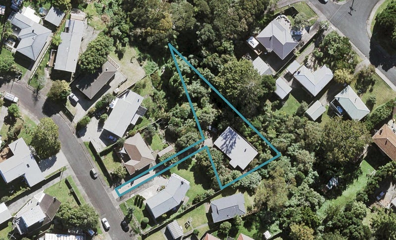 23 Crocombe Crescent, Beach Haven, Auckland - Carousel 1