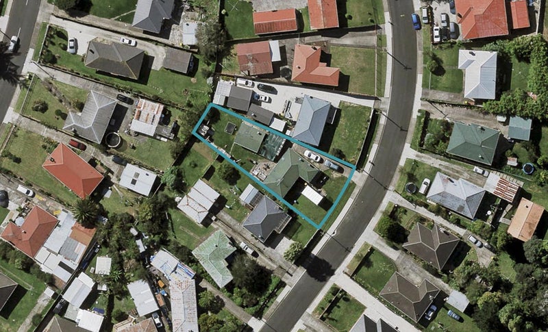 11 Tindall Crescent, Otara, Auckland - Carousel 1