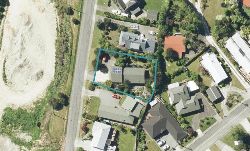 13 Boons Valley Road, Waikawa, Picton - Carousel 1