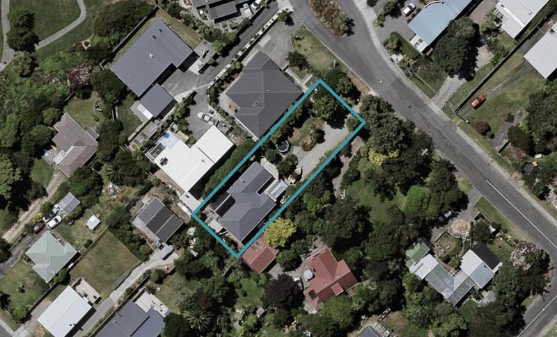7 Rewa Road, Raumati Beach, Paraparaumu - Carousel 1
