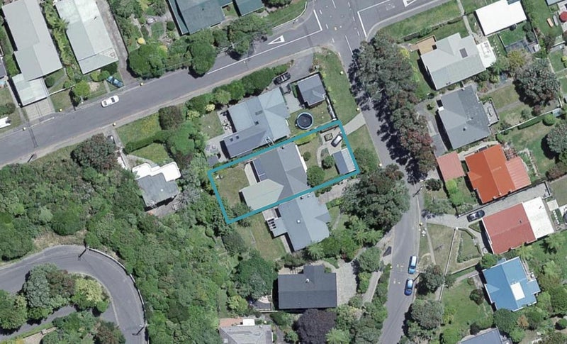 80 Beauchamp Street, Karori, Wellington - Carousel 1