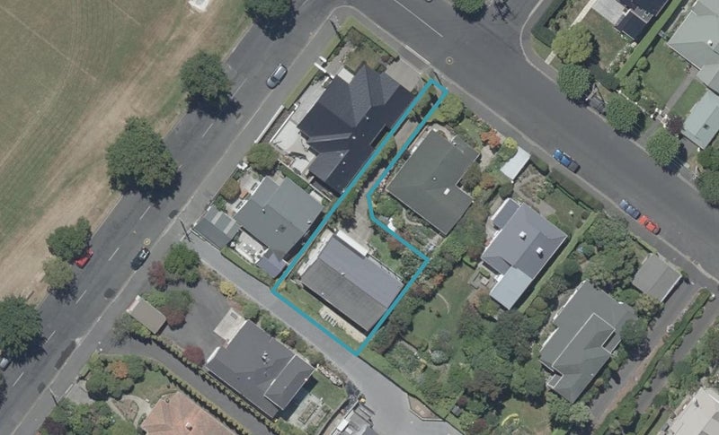 95 Cannington Road, Maori Hill, Dunedin - Carousel 1