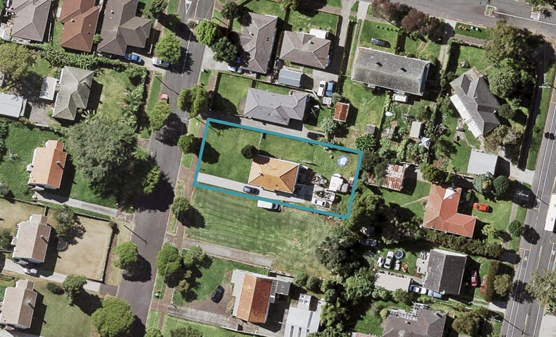 4 Bagnall Avenue, Point England, Auckland - Carousel 1