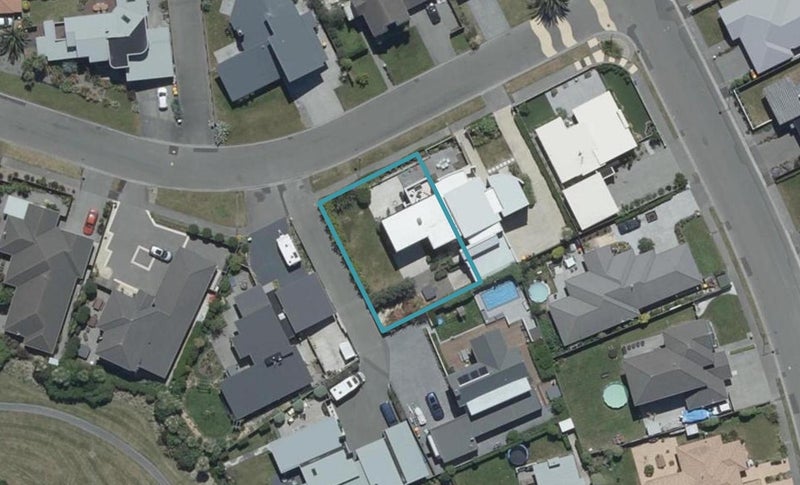 5 Sandalwood Place, Waimairi Beach, Christchurch - Carousel 1