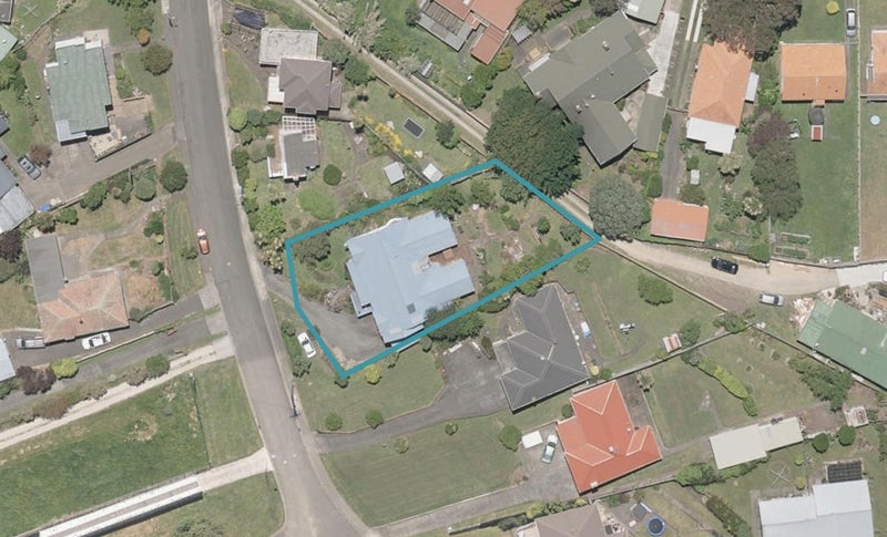 5 Windsor Terrace, Durie Hill, Whanganui - Carousel 1