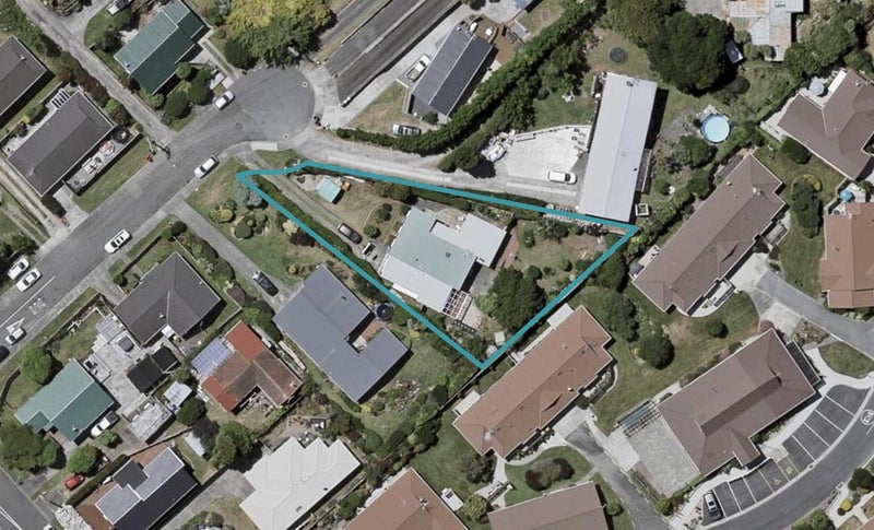 24 Hurley Road, Paraparaumu Beach, Paraparaumu - Carousel 1