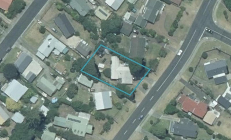 22 Cook Drive, Whitianga, Whitianga - Carousel 1