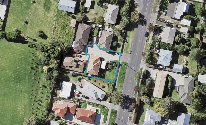 37 Line Road, Glen Innes, Auckland - Carousel 1