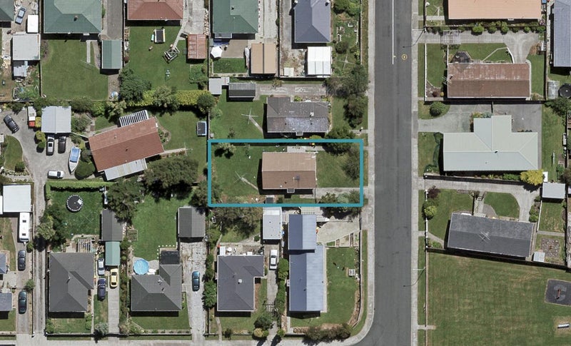 5 Iona Street, Strathern, Invercargill - Carousel 1