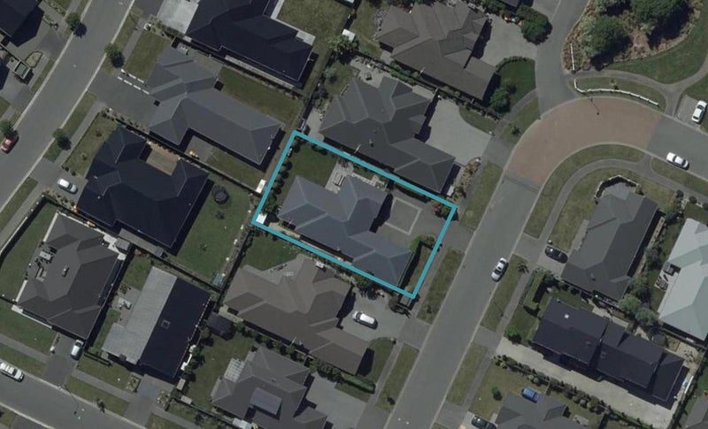 28 Date Crescent, Aidanfield, Christchurch - Carousel 1