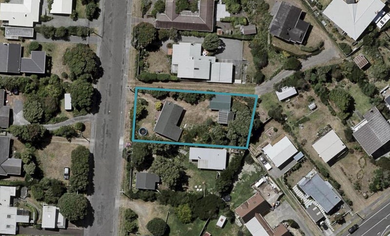 44 Field Way, Waikanae Beach, Waikanae - Carousel 1