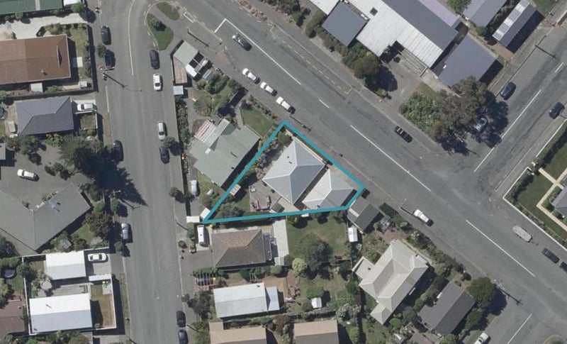 8 Colenso Street, Sumner, Christchurch - Carousel 1