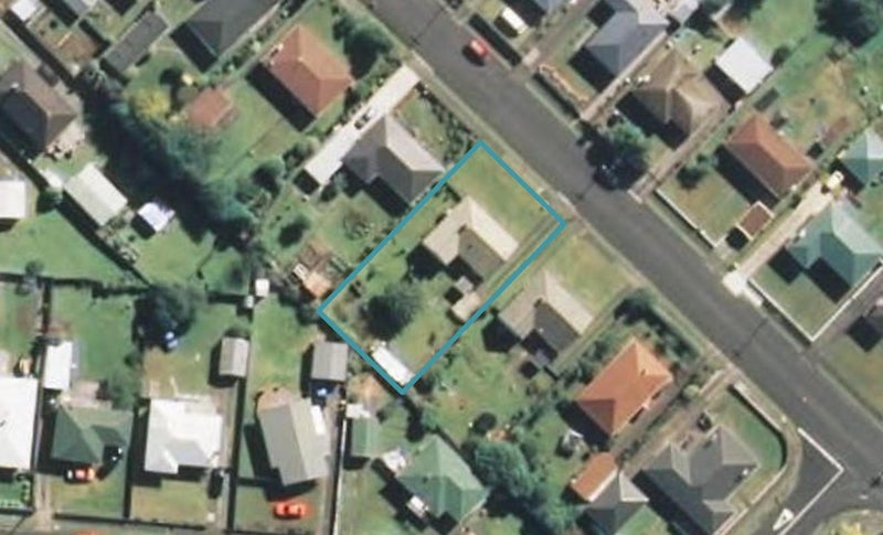 33 Reid Avenue, Hawera - Carousel 1