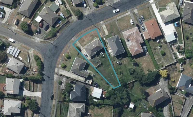 70 Kotuku Street, Elsdon, Porirua - Carousel 1