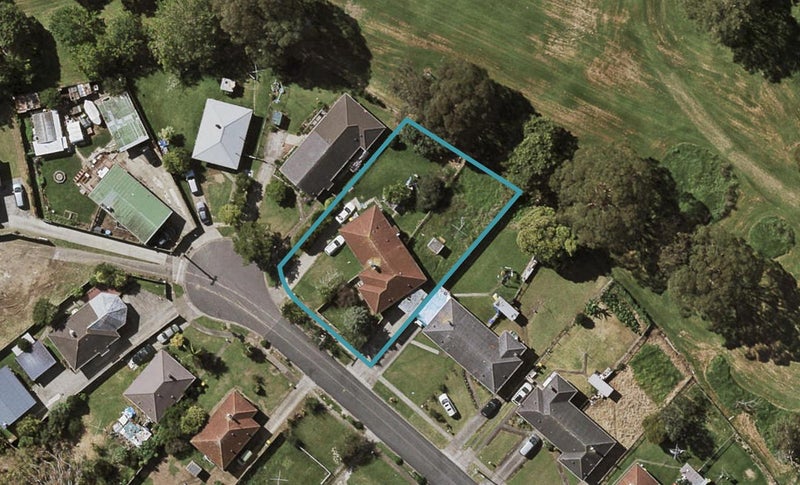 11 Bentley Road, Ōtara, Auckland - Carousel 1