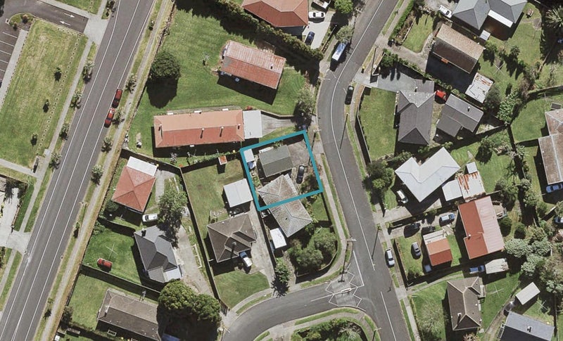 11 Plumley Crescent, Mangere, Auckland - Carousel 1