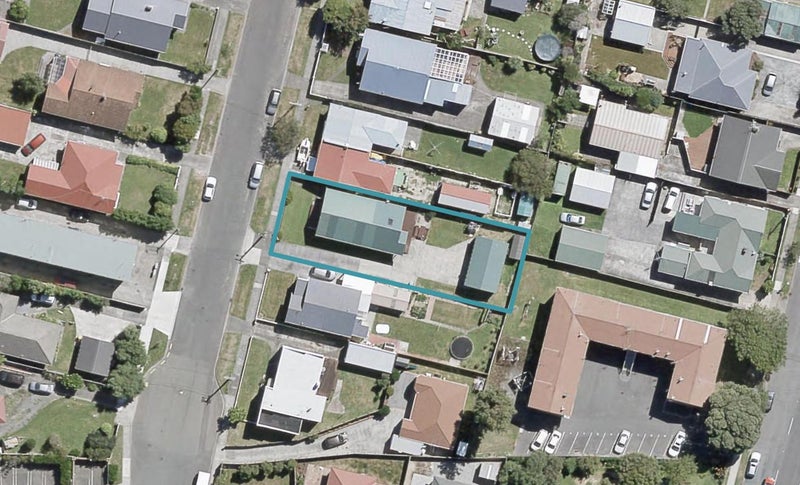 11 Moana Grove, Waiwhetu, Lower Hutt - Carousel 1