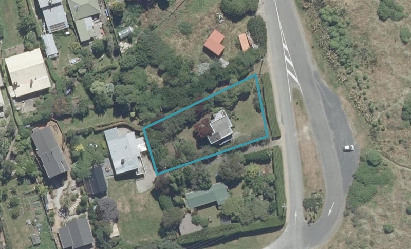 5 Esplanade, Warrington, Waikouaiti - Carousel 1