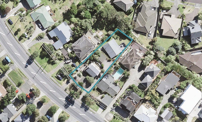 1/945 East Coast Road, Torbay, Auckland - Carousel 1