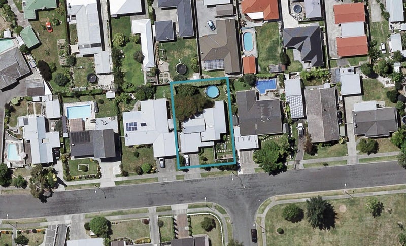 18 Donegal Crescent, Tamatea, Napier - Carousel 1