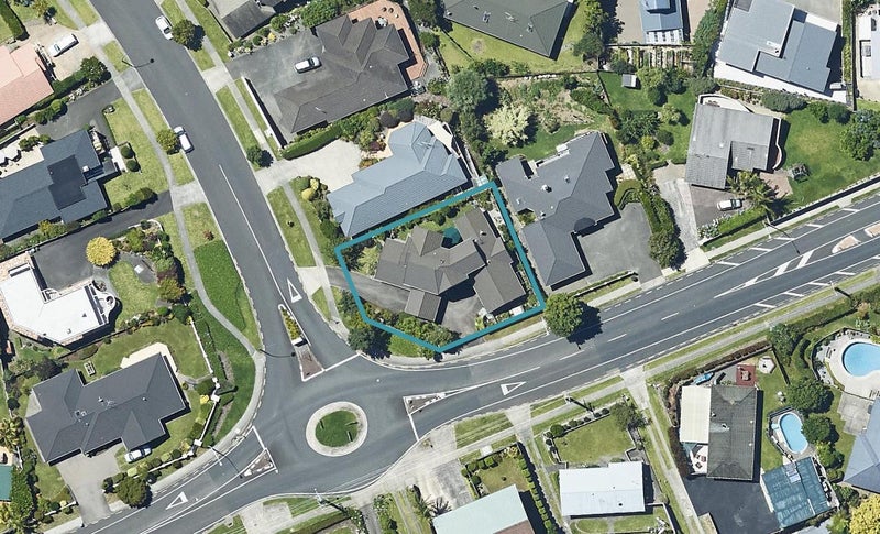 2 Sterling Gate Drive, Bethlehem, Tauranga - Carousel 1