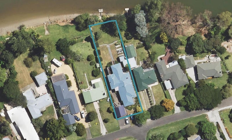 32 Marian Drive, Inner Kaiti, Gisborne - Carousel 1