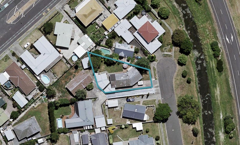 6 Hamlin Place, Greenmeadows, Napier - Carousel 1