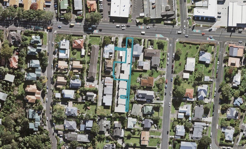 7/128 Onewa Road, Northcote, Auckland - Carousel 1