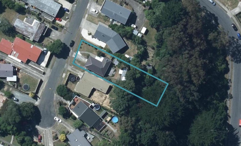 7 Quinn Grove, Ranui, Porirua - Carousel 1
