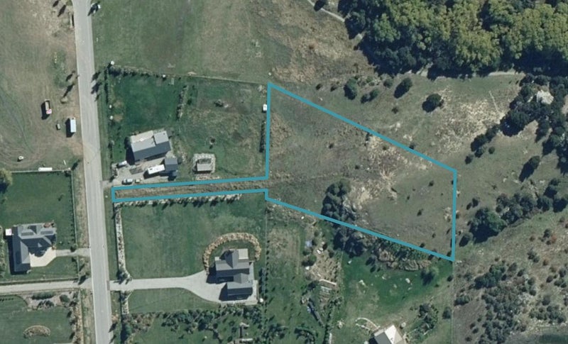 12 Harris Place, Luggate, Wānaka - Carousel 1