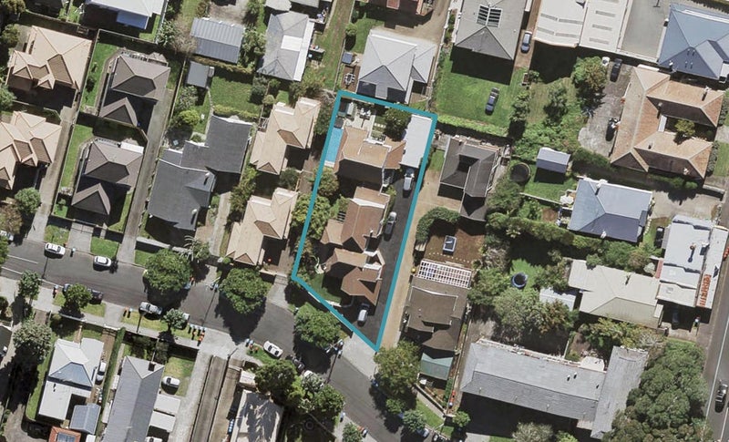 2/3 Rangiatea Road, Epsom, Auckland - Carousel 1