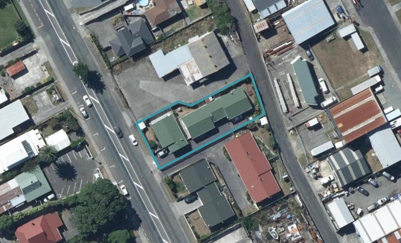 1/61 MAIN RD, TITAHI BAY, PORIRUA - Carousel 1