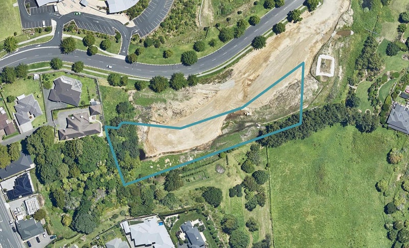 12A Westmorland Rise, Bethlehem, Tauranga - Carousel 1