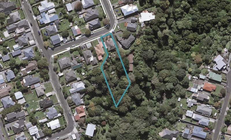 10 Turi Street, Welbourn, New Plymouth - Carousel 1