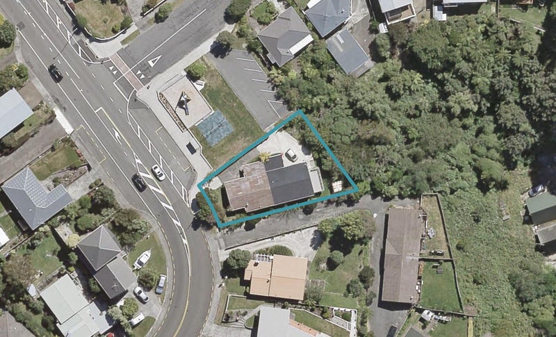 24A Dowse Drive, Maungaraki, Lower Hutt - Carousel 1
