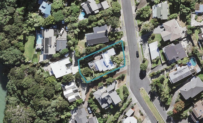 38 Brigantine Drive, Beach Haven, Auckland - Carousel 1