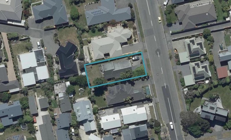 21 Aston Drive, Waimairi Beach, Christchurch - Carousel 1