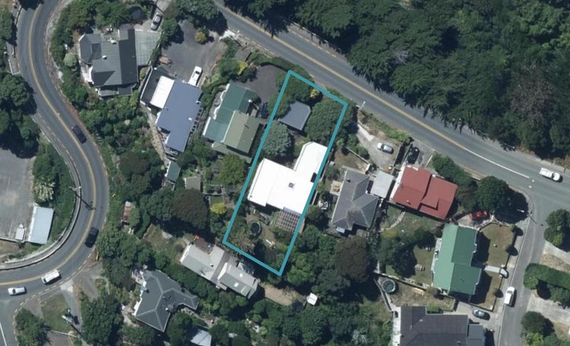 42 Grays Road, Plimmerton, Porirua - Carousel 1