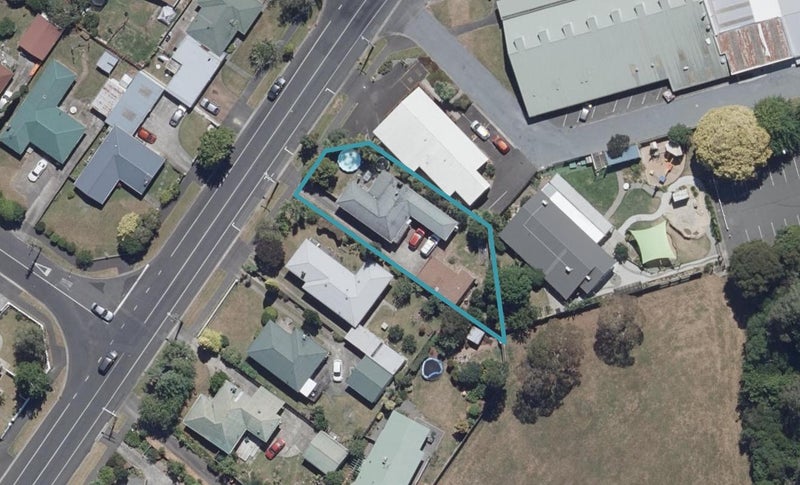 52 Masters Avenue, Hillcrest, Hamilton - Carousel 1