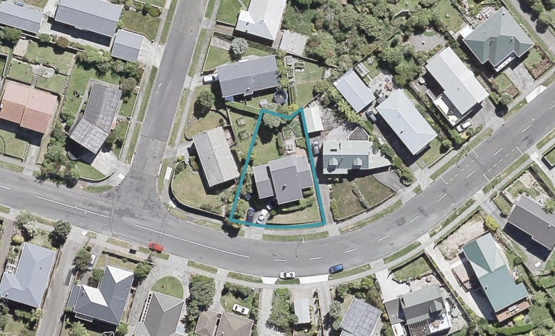 34 Oakleigh Street, Maungaraki, Lower Hutt - Carousel 1
