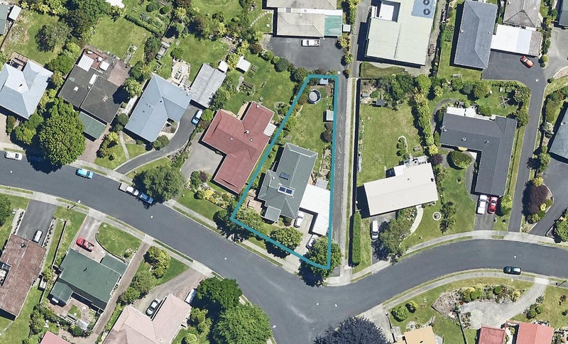 10 Wychwood Crescent, Springfield, Rotorua - Carousel 1