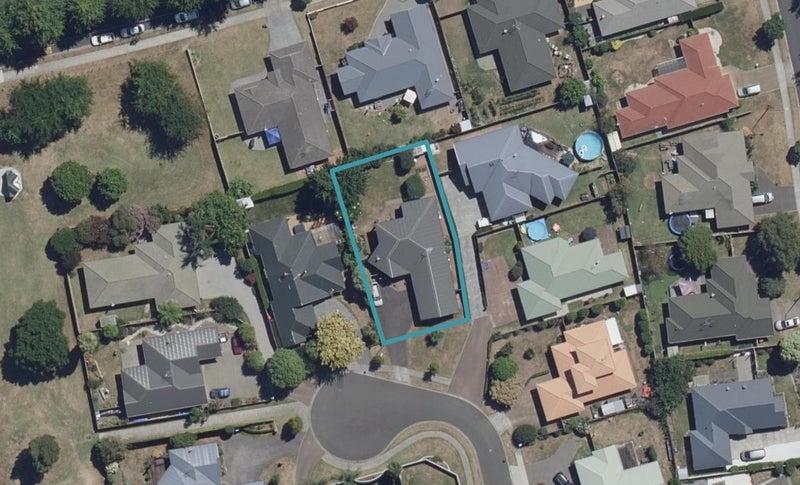 16 Greenough Place, Rototuna, Hamilton - Carousel 1