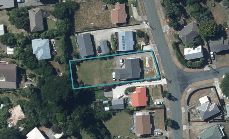 11 Matatiro Street, Titahi Bay, Porirua - Carousel 1