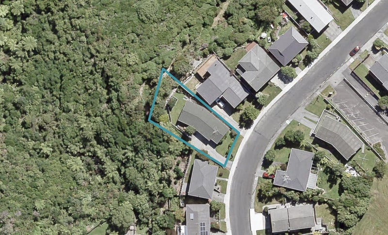 30 Timaru Grove, Kelson, Lower Hutt - Carousel 1