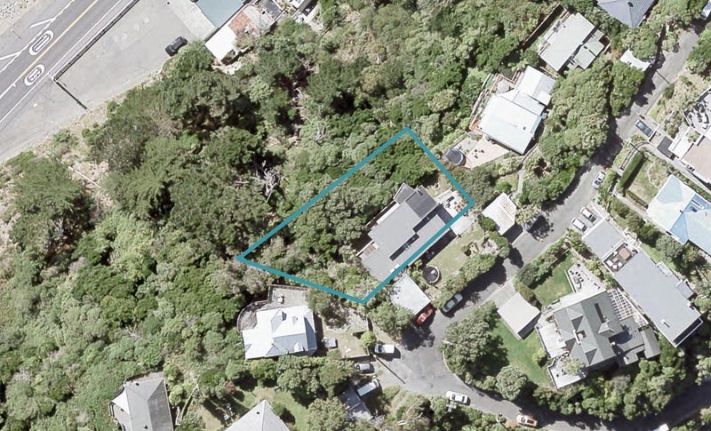 47 Ferry Road, Days Bay, Lower Hutt - Carousel 1