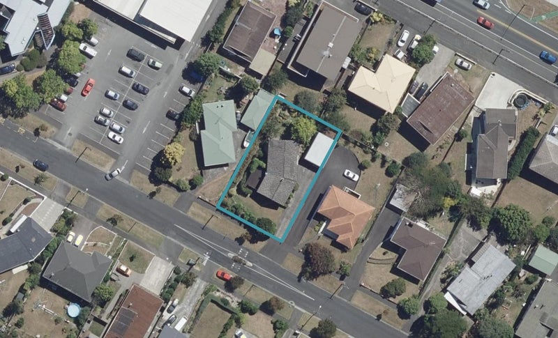 57 MacDonald Road, Glenview, Hamilton - Carousel 1