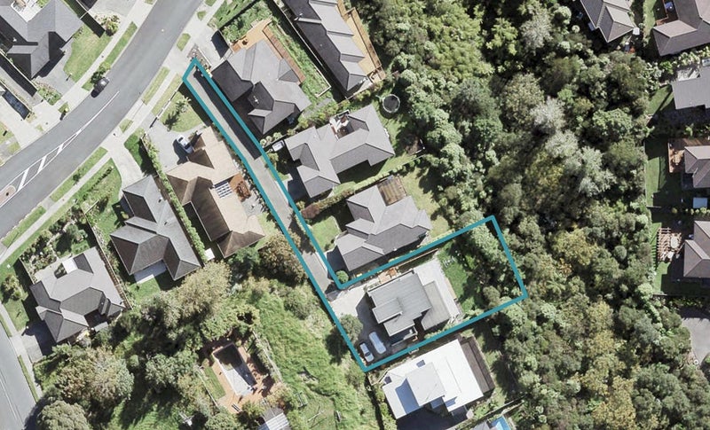 58 Hornbill Drive, Fairview Heights, Auckland - Carousel 1