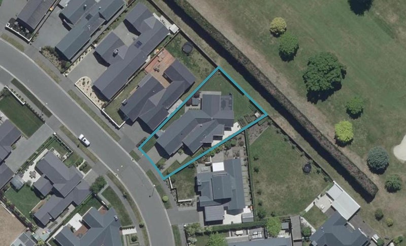 16 Bluestone Drive, Parklands, Christchurch - Carousel 1