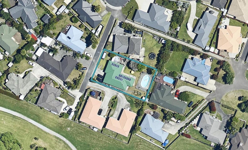 22 Lamia Grove, Papamoa Beach, Papamoa - Carousel 1
