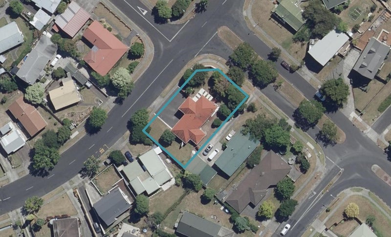 24 Tupelo Street, Pukete, Hamilton - Carousel 1